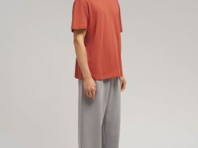 Футболка свободного кроя из джерси