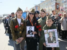 Фото. В Якутске акция «Бессмертный полк» собрала более 50 тысяч человек