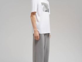 Футболка свободного кроя из джерси