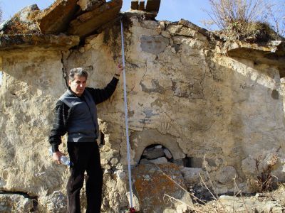 Полуназемный склеп