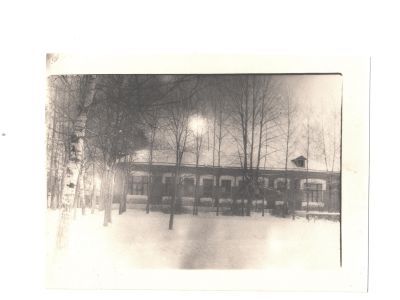 Здание больницы, где в 1942 г. К.И. Новиковым был организован партизанский отряд «Победа