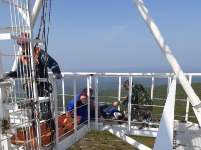 В Нерюнгри спасли монтажника, сорвавшегося с вышки