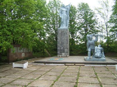 Памятник воинам-землякам, погибшим в 1941 - 1945 гг.