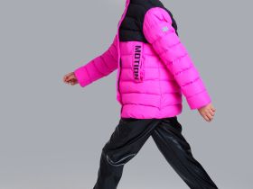 Куртка текстильная с полиуретановым покрытием для девочек