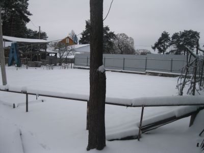 Памятное место, где в 1941 - 1942 гг. действовала подпольная патриотическая группа А.П. Никонова, в октябре 1942 г. подпольщики были казнены немецко-фашистскими захватчиками