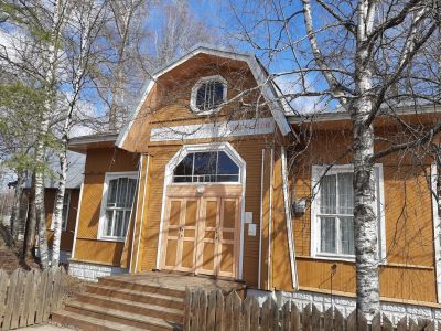 Здание музея «Земская больница»