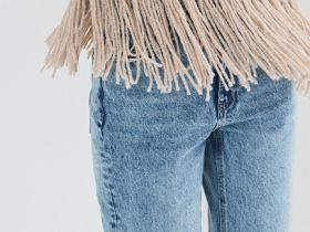 Асимметричный вязаный топ с бахромой, Бежевый