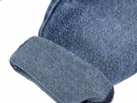 Джинсы для маленького мальчика