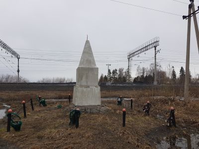 Обелиск павшим за установление Советской власти в Сибири