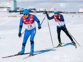 Звезды Олимпийских игр пробежали лыжный марафон с якутянами