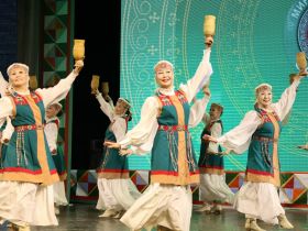 В Якутии состоялся торжественный вечер «Саха тыла саҕар кыыма»