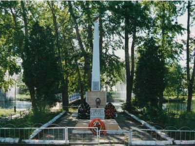 Братская могила советских воинов, погибших в годы Великой Отечественной войны