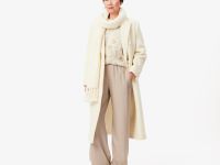 Женский трикотажный свитер Lacoste Floral