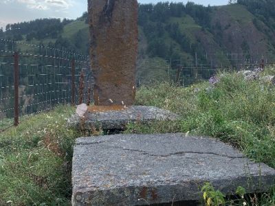 Стела № 25 раннемусульманского кладбища № 3 архитектурного комплекса "Мусийкъонгийкоте"