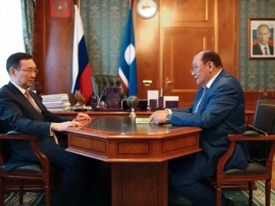 Айсен Николаев поручил усилить связь науки и бизнеса для решения практических задач экономики Якутии
