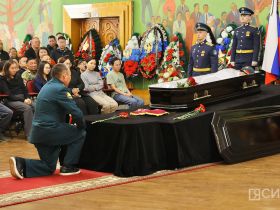 В Якутске простились с Героем России Алексеем Петровым