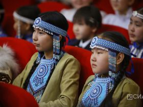 В Якутске стартовал детский конкурс исполнителей на хомусе «Дьүрүһүй, хомуһум!»