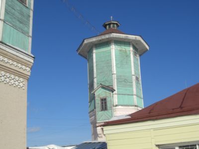 Железнодорожная водонапорная башня конца ХIХ века с деревянным навершием на каменной основе