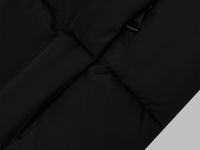 Утепленное пальто с капюшоном