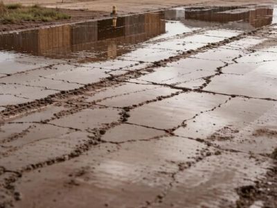 В Якутии восстанавливают взлетно-посадочную полосу аэропорта Среднеколымска