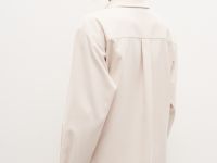 Блузка свободного силуэта с отложным воротником