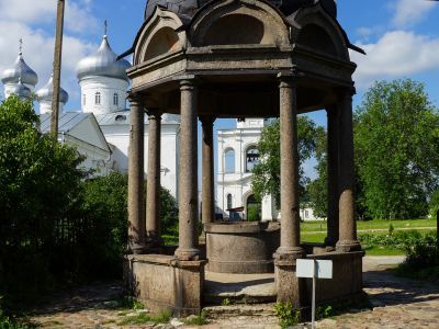 Киворий (гранитный)