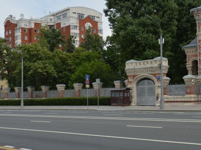 Ограда с воротами