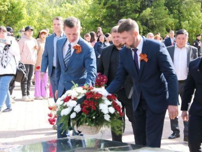 Правнуки чтят подвиг солдата-победителя