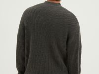 Джемпер прямого силуэта с шерстью