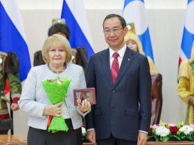 Глава Якутии вручил государственные награды