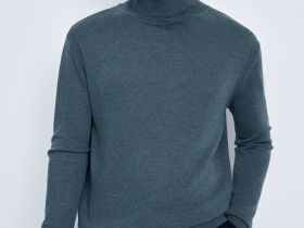 Водолазка прямого силуэта