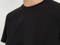 Футболка приталенного силуэта