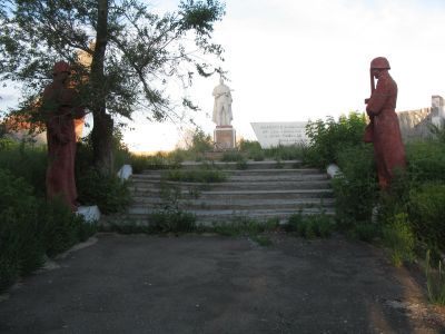 Памятник воинам - землякам, павшим в годы Великой Отечественной войны (1941-1945 гг.)
