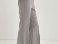 Брюки-клеш на средней посадке