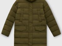 Утепленное пальто силуэта oversize