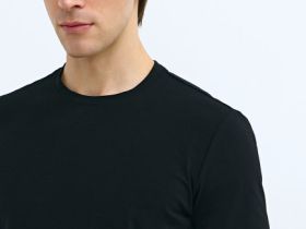 Базовая футболка, Черный