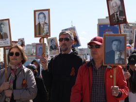 Фото. В Якутске акция «Бессмертный полк» собрала более 50 тысяч человек