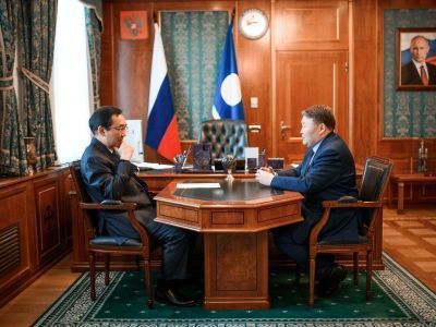 Айсен Николаев обсудил подготовку VIII Спортивных игр народов Якутии с главой Усть-Алданского улуса