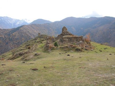 Две оборонительные башни