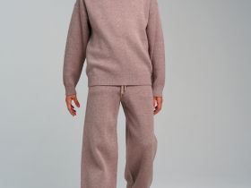 Комплект трикотажный для девочек: джемпер, брюки