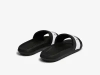 Женские сланцы Lacoste CROCOSLIDE