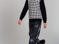 Свитер трикотажный для девочек