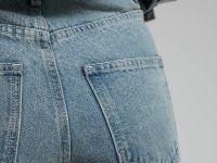 Расклешенные джинсы с высокой посадкой