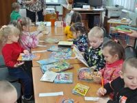 Модельная библиотека п. Памяти 13 Борцов