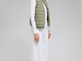 Пуховый жилет с натуральным пухом