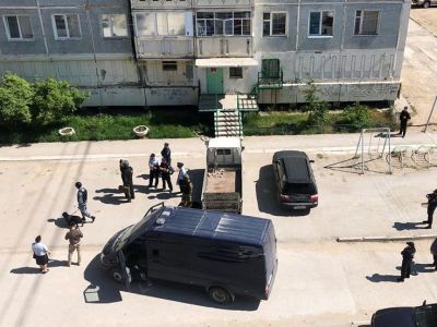 В 202 микрорайоне эвакуировали жильцов из-за подозрительного пакета