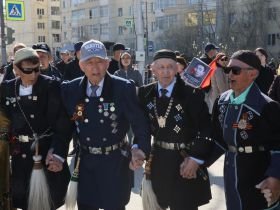 На площади Победы в Якутске станцевали «Осуохай Победы»