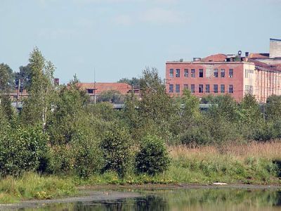 Здание Ликинской прядильноткацкой мануфактуры - первое предприятие,национализированное по декрету Совнаркома от 17.11.17., подписанному В.И. Лениным