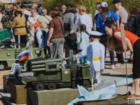 В Якутске состоялся детский парад Победы