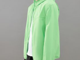 Ветровка с капюшоном из капсулы sport